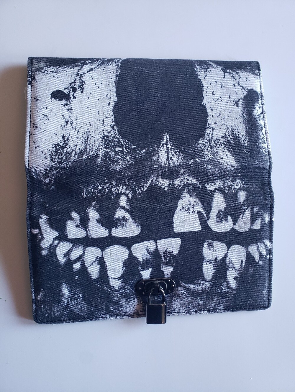 Iron Fist Skull Print Canvas Wallet Clutch - Black/White Metal Lock